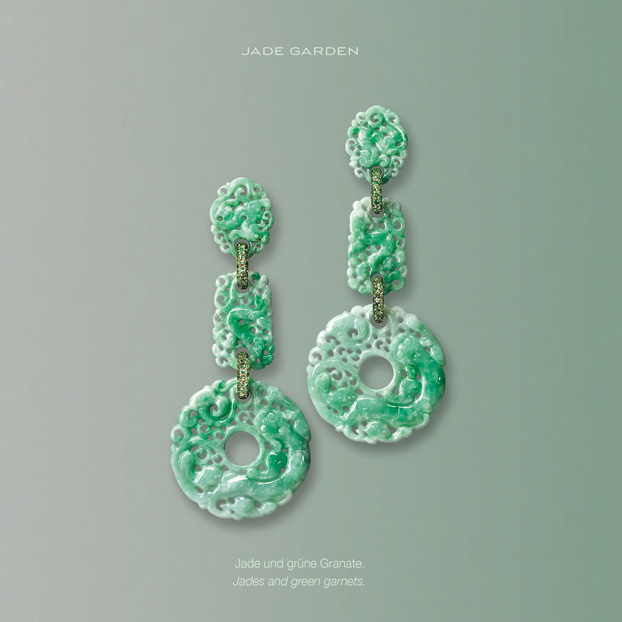 JADE BLOSSOMS Earrings jade flowers engraved Chinese jade half hoops with white diamonds 750/000 white gold jade earrings diamond earrings gold earrings earrings custom made Munich